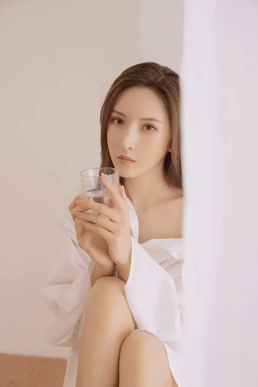 林芝贵阳私人伴游幼师费费子