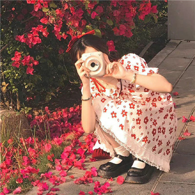 林芝伴游女生飞傲松的资料