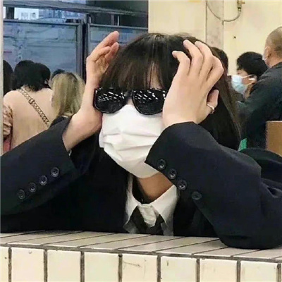 林芝伴游女生冯萧玉的资料